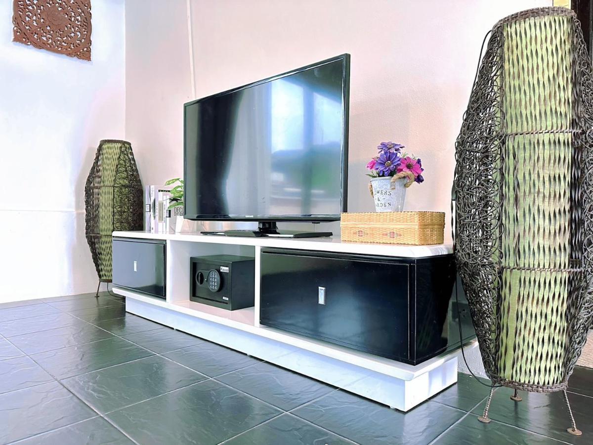 Hotel Baya Phuket Patong Buitenkant foto